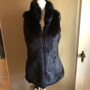 Banana Republic faux fur vest black XS
